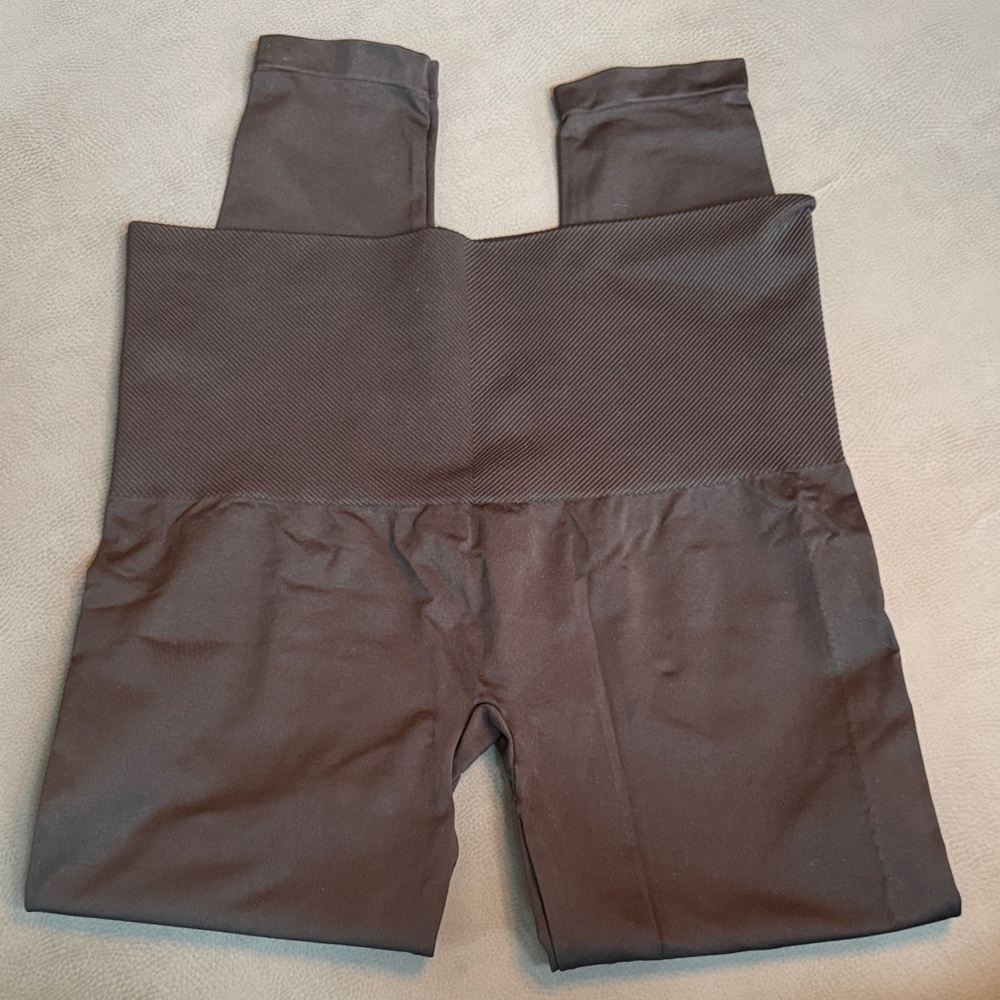 Spanx Assets black compression leggings